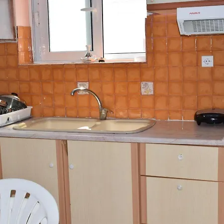 Red Sun Apartments Amoudi Exterior photo